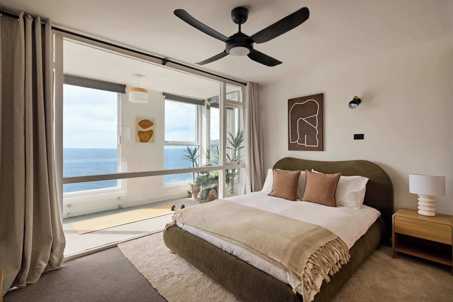 3 bedrooms, desk, iron/ironing board, WiFi