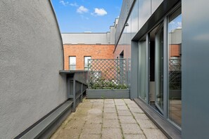 Apartemen Standar | Teras/patio