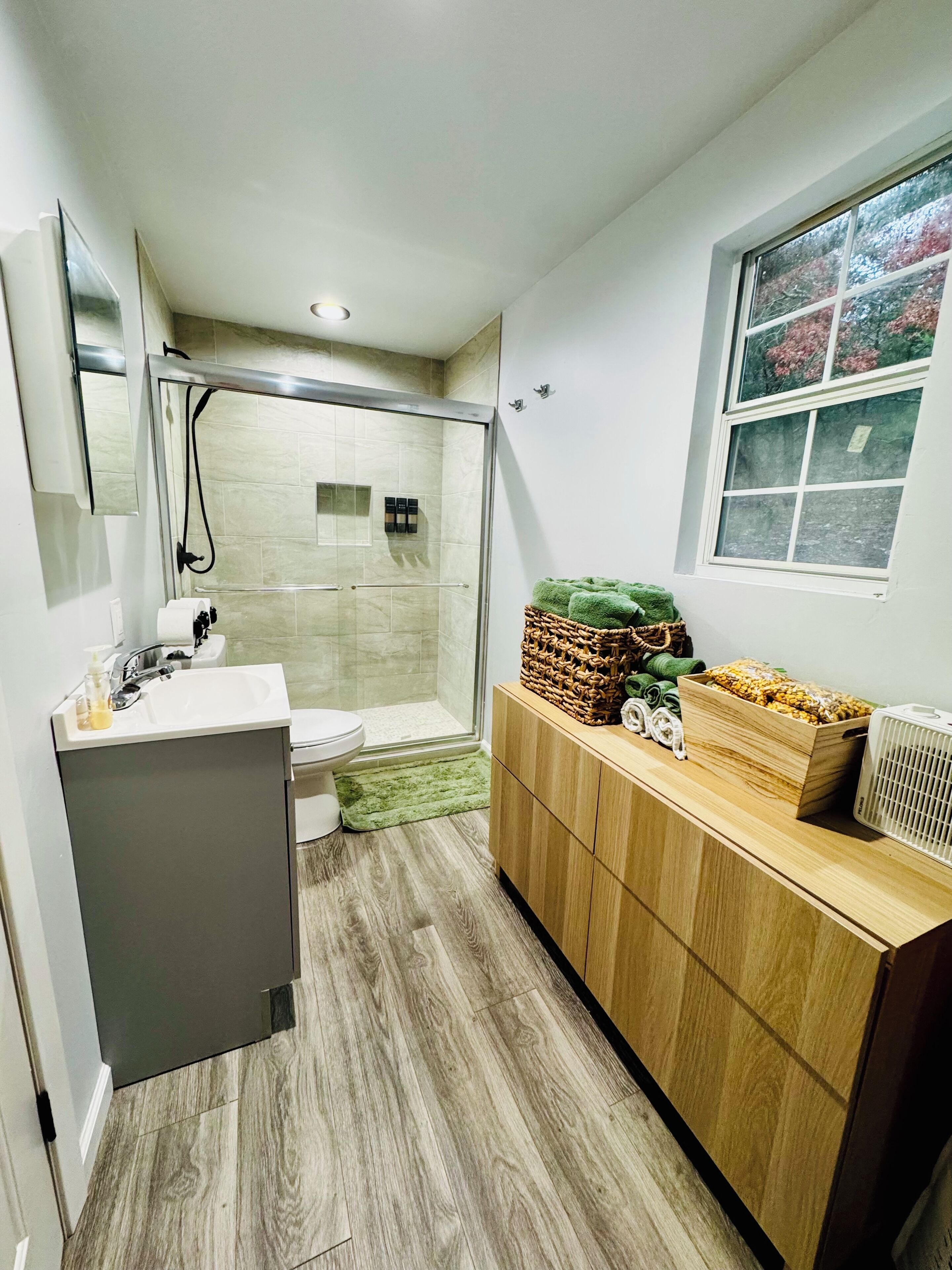 Handdukar, tvål och toalettpapper