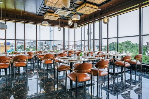 Hotel Grand Girdhar Premier