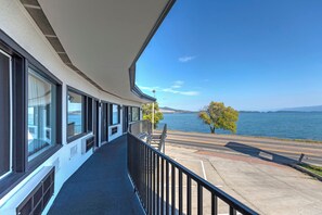 Property grounds - Cozy Queen Room with Flathead Lake Views - T5Q (Polson)