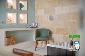 Kamar Double Deluks | Interior