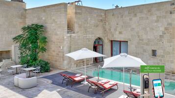 Seasonal outdoor pool