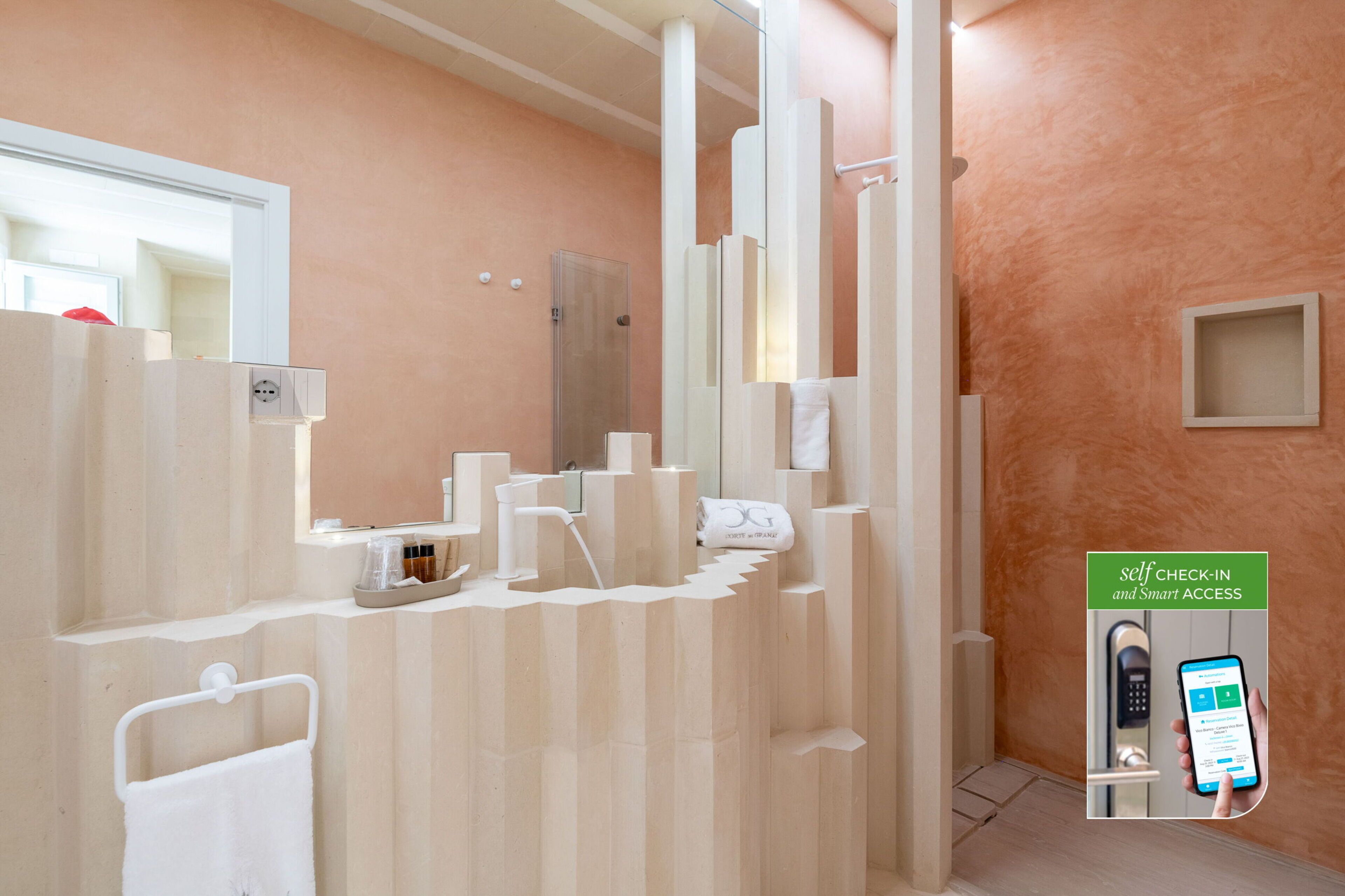 Un baño moderno con sistema de auto-registro y acceso inteligente.