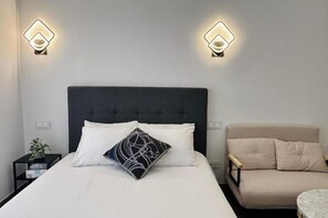 Iron/ironing board, WiFi, bed sheets - R&K Apartment Madrid: Standard Apartment ideal for your stay in Madrid (Madrid)