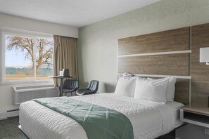1 bedroom - 2 Queen Beds, Partial Lake View (Polson)
