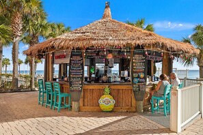 Bar (on property) - Its Sea-esta Time! Sleep, Sun, & Sea on the 9th Floor! Sleeps 6! Beachfront! (Panama City Beach)