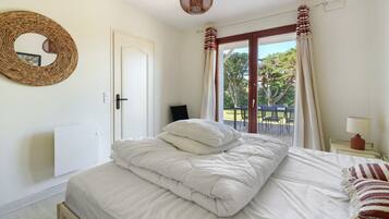 3 habitaciones, tabla de planchar con plancha y wifi