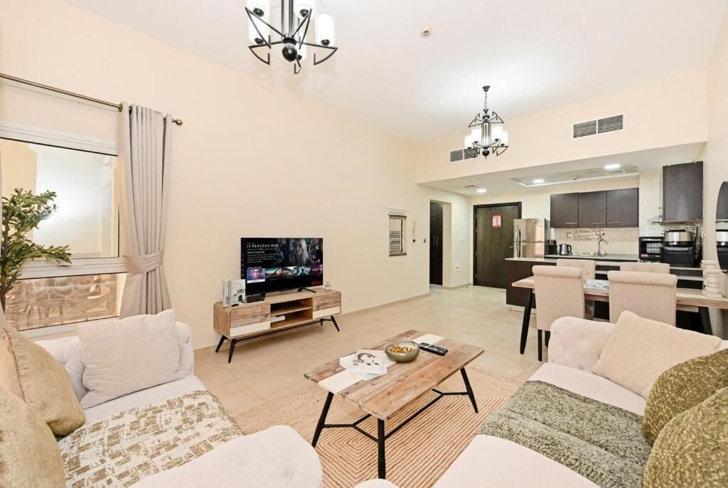 Apartment, Balcony | Living area