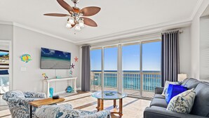 公寓客房, 多張床, 陽台, 海景 (Celadon Beach Resort 909) | 起居區