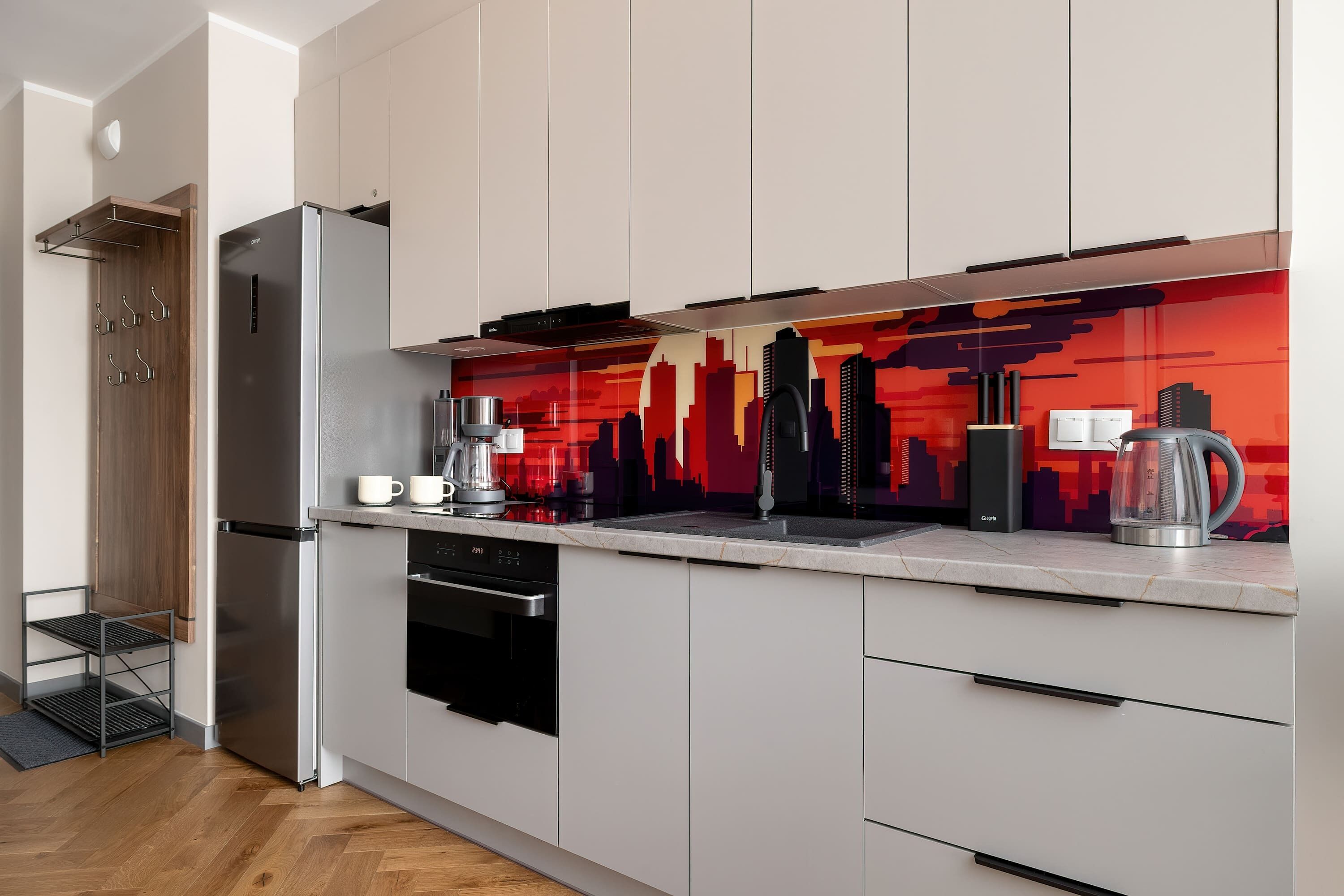 Coffee/tea maker, fridge, microwave, oven