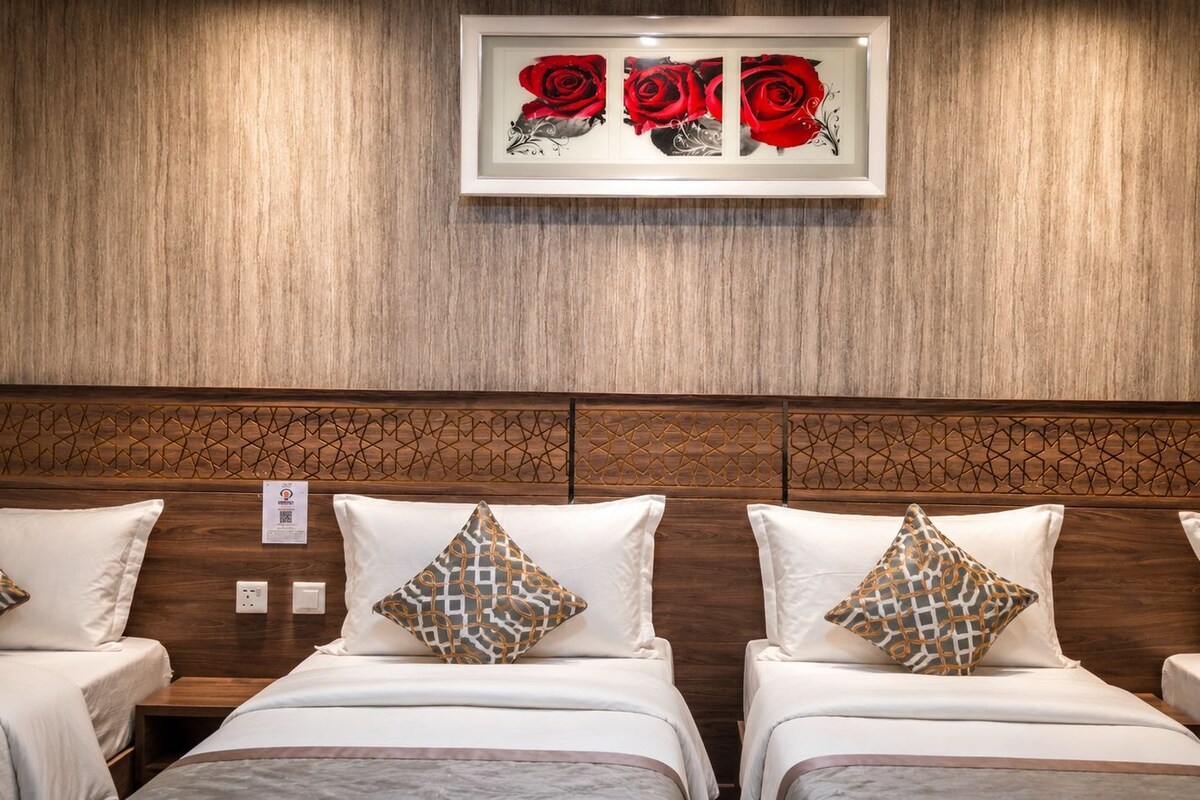 Habitación triple clásica, 3 camas individuales | Wifi gratis y ropa de cama 