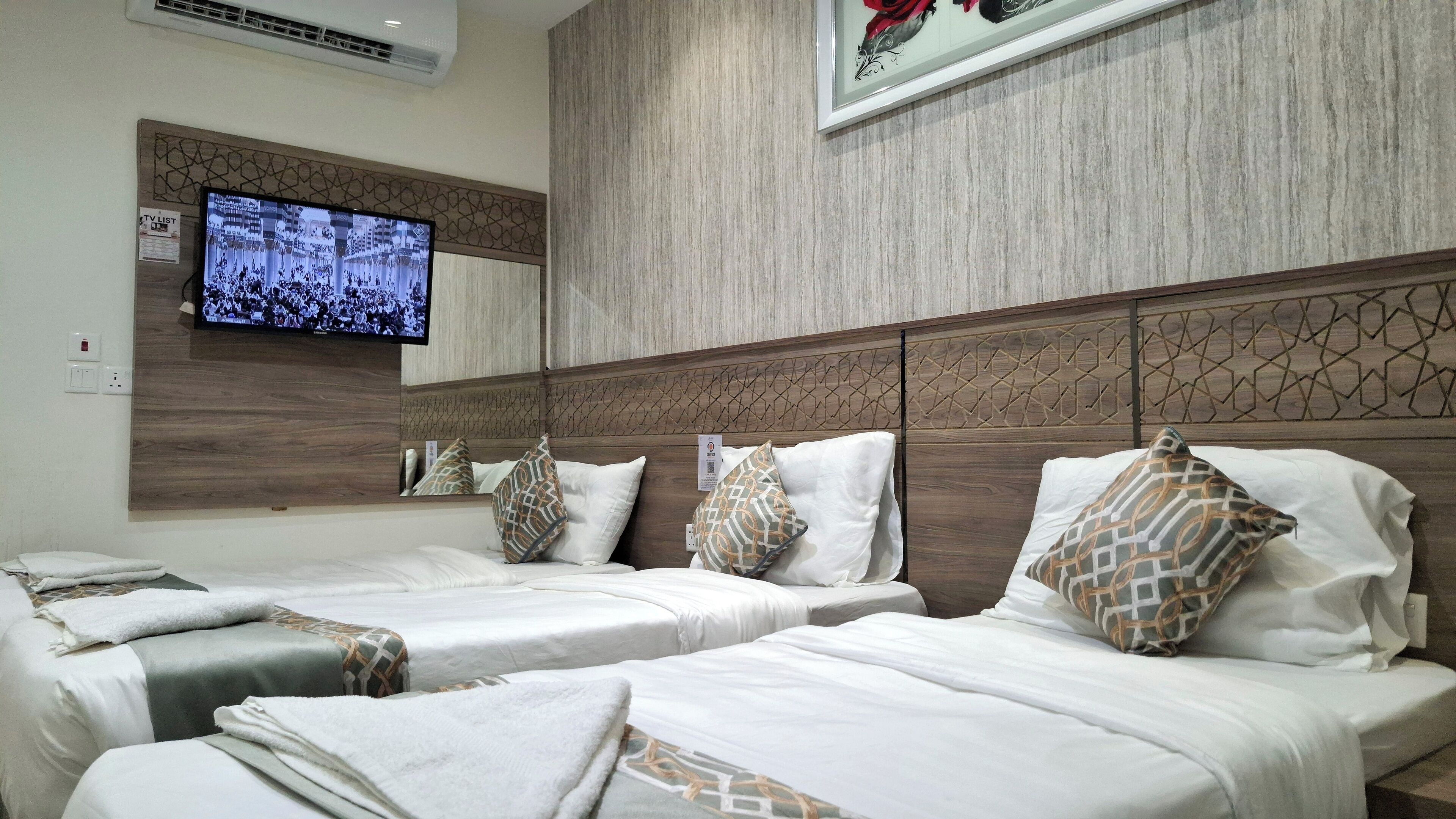 Suíte clássica, 2 quartos, vista para a cidade | Wi-Fi de cortesia, roupa de cama