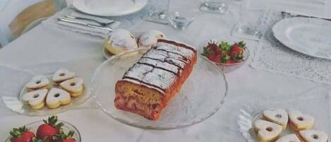 Termasuk sarapan penuh setiap hari