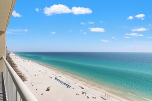 Beach nearby - Seas the Day! Your Perfect 2BR Beachfront Escape! Sleeps 8! (Panama City Beach)