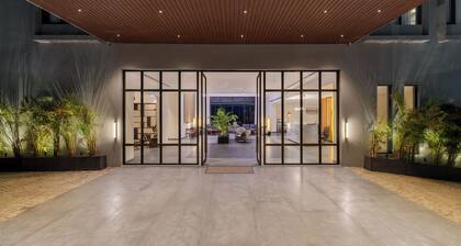 Avisa Hotel & Resort Abu Road - Luxury Pool & Mountain View