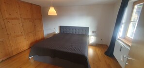 1 soverom, internettilgang og sengetøy