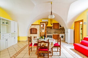 Interior - Apartment 'Abete Apt' with Air Conditioning (Sannicola)
