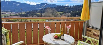 Cozy 2-room apartment with balcony for rent in the Allgäu!