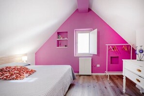 1 bedroom, bed sheets - Rosaspina's Little House (Martina Franca)