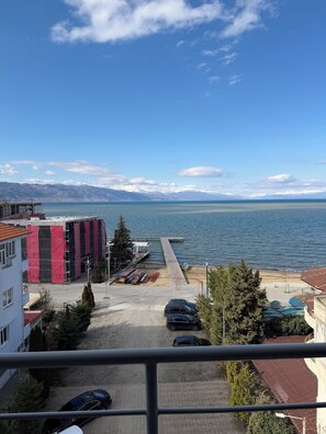 Deluxe Double Room, Balcony, Lake View | Iron/ironing board, free WiFi