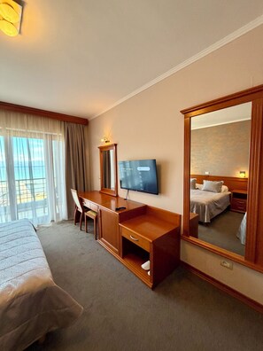 Kamar Double Deluks, balkon, pemandangan danau