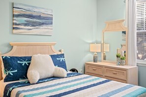 4 bedrooms, iron/ironing board, free WiFi, bed sheets - Salt Air Retreat – Family-Friendly Surfside Home with shared pool (Myrtle Beach)