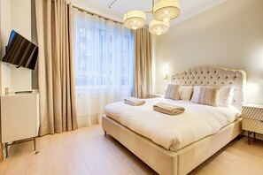 4 habitaciones, tabla de planchar con plancha, internet y ropa de cama 