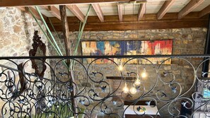 Interior - La Biescona de Llúces d'Ítaca - Connection and rootedness (Luces (Lastres)