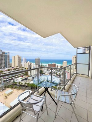Property grounds - Ocean View on Level 17 Chevron Renaissance (Surfers Paradise)