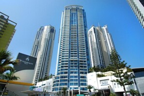Exterior - Ocean View on Level 17 Chevron Renaissance (Surfers Paradise)