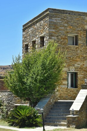 Exterior - Tinos Luxury Two-Storey Villa with Private Pool (Tinos)