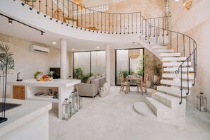 Villa, 2 Bedrooms, Private Pool, Pool View | Ruang tamu | 52 inci sebuah televisyen pintar dengan kabel, Netflix 