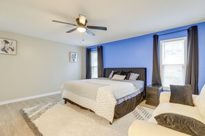 House (4 Bedrooms) | Interior - 4 Mi to Charming Dtwn Fayetteville! Bright Home (Fayetteville)