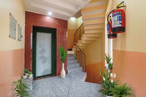 Interior - Saalak Lite By Divine Dev Darshan (Rishikesh)