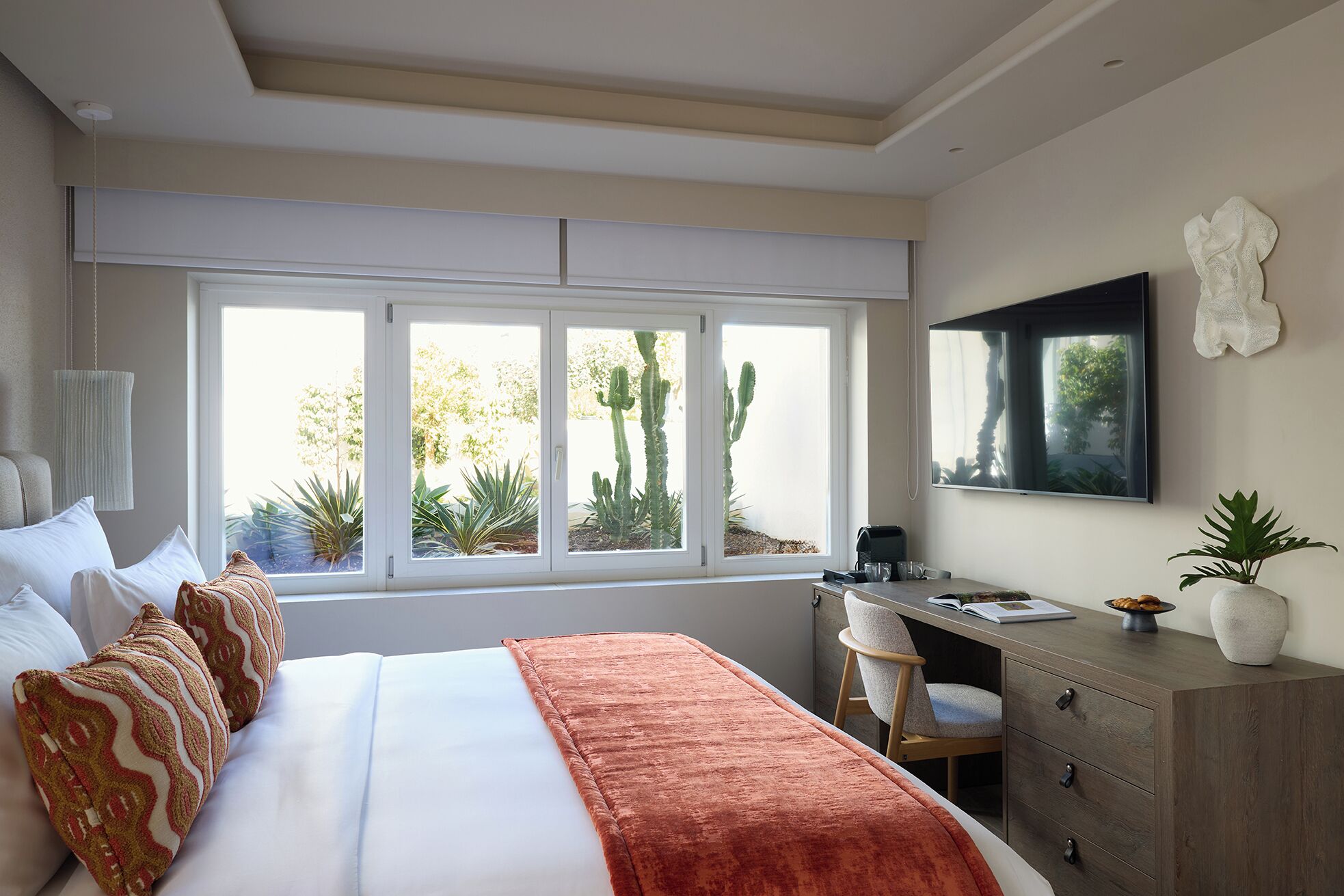 Cozy Room | In-room safe, laptop workspace, blackout drapes, soundproofing