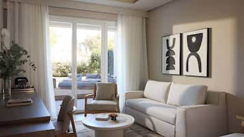 Sundeck Suite with Jetted Tub