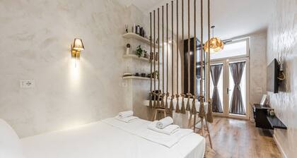 Luvra 2 | Dhërmi – Relaxing Pool View Stay