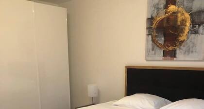 2BR apartment near the lake / city center D6