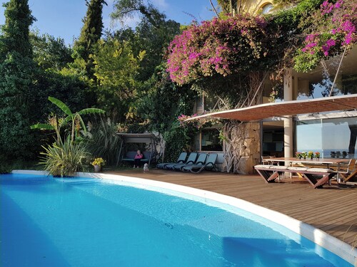 Casa Roca · Mediterranean Luxury & Infinity Pool