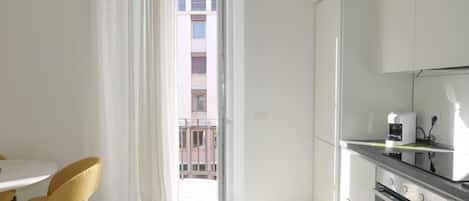 冷蔵庫、食器洗い機、トースター