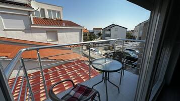 LĂ€genhet (One bedroom apartment 4) | Balkong