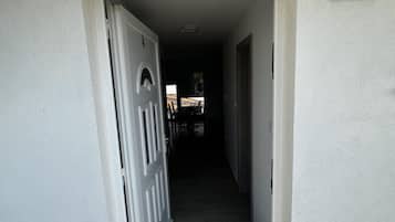 Apartment (One bedroom apartment 4) | Property entrance
