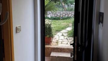 Apartment (TwoBedroom Apartment with Sea View) | Property entrance