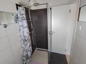 Villa (Four Bedroom Villa with Sea View) | Salle de bain