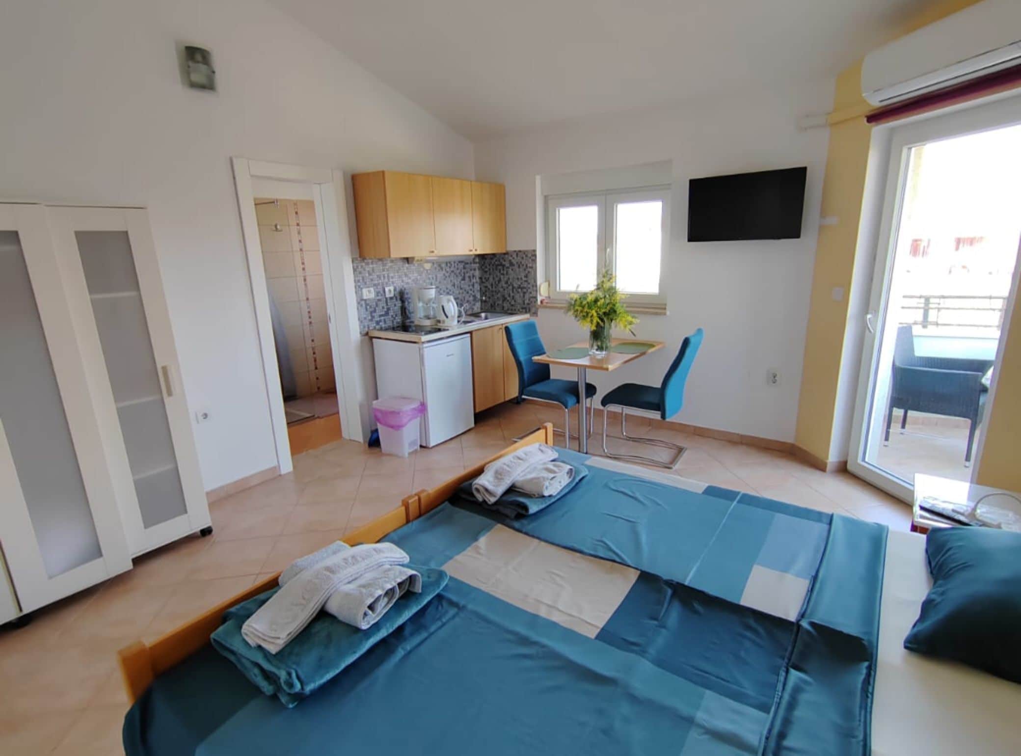 4 chambres, lits bébé (gratuits)