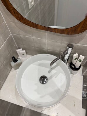 Apartment - Luvra 2 Dh rmi in Dh rmi (Himarë)