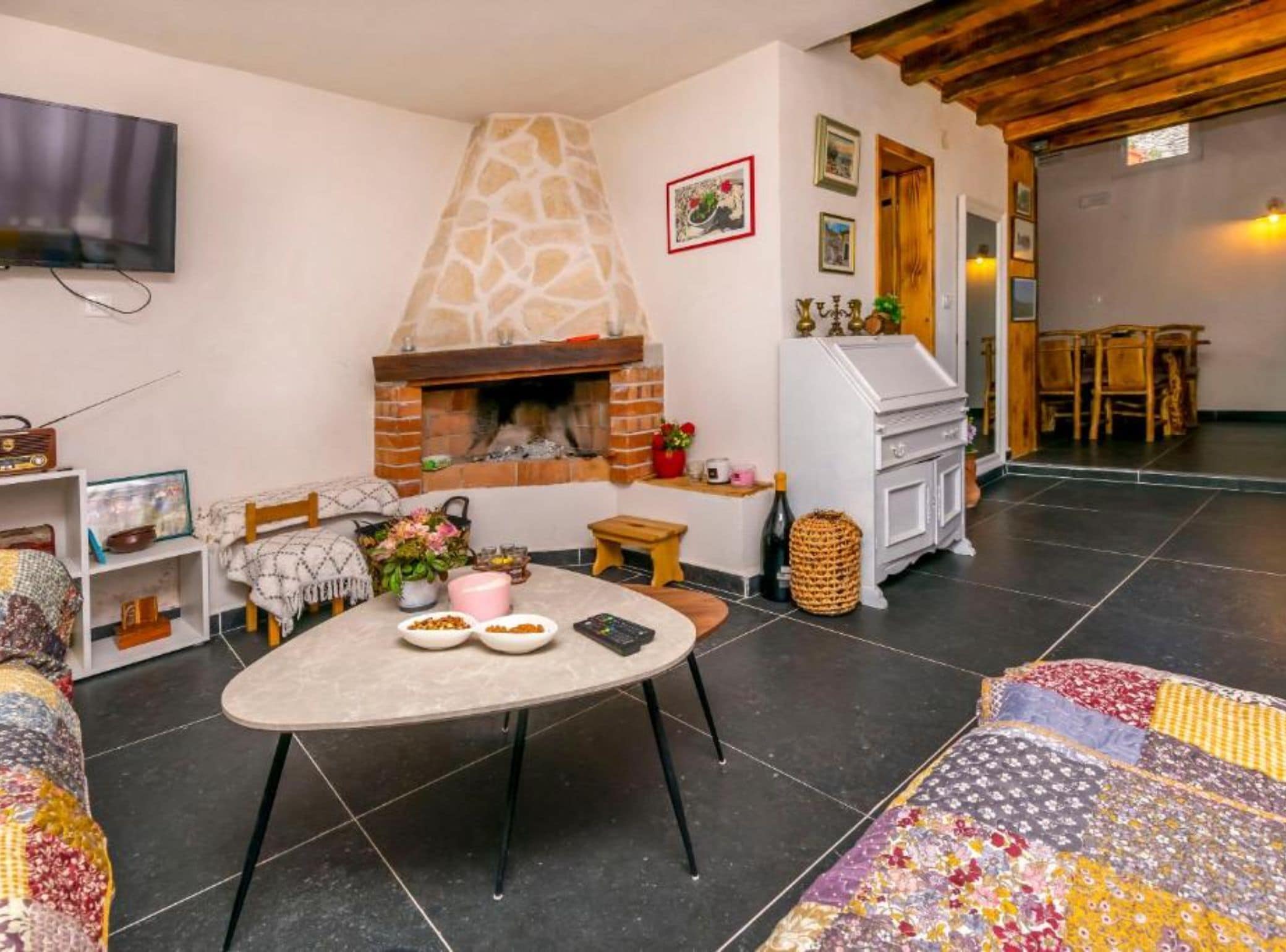 House (Holiday home Kuzmino) | Living room | 32-inch Smart TV with satellite channels