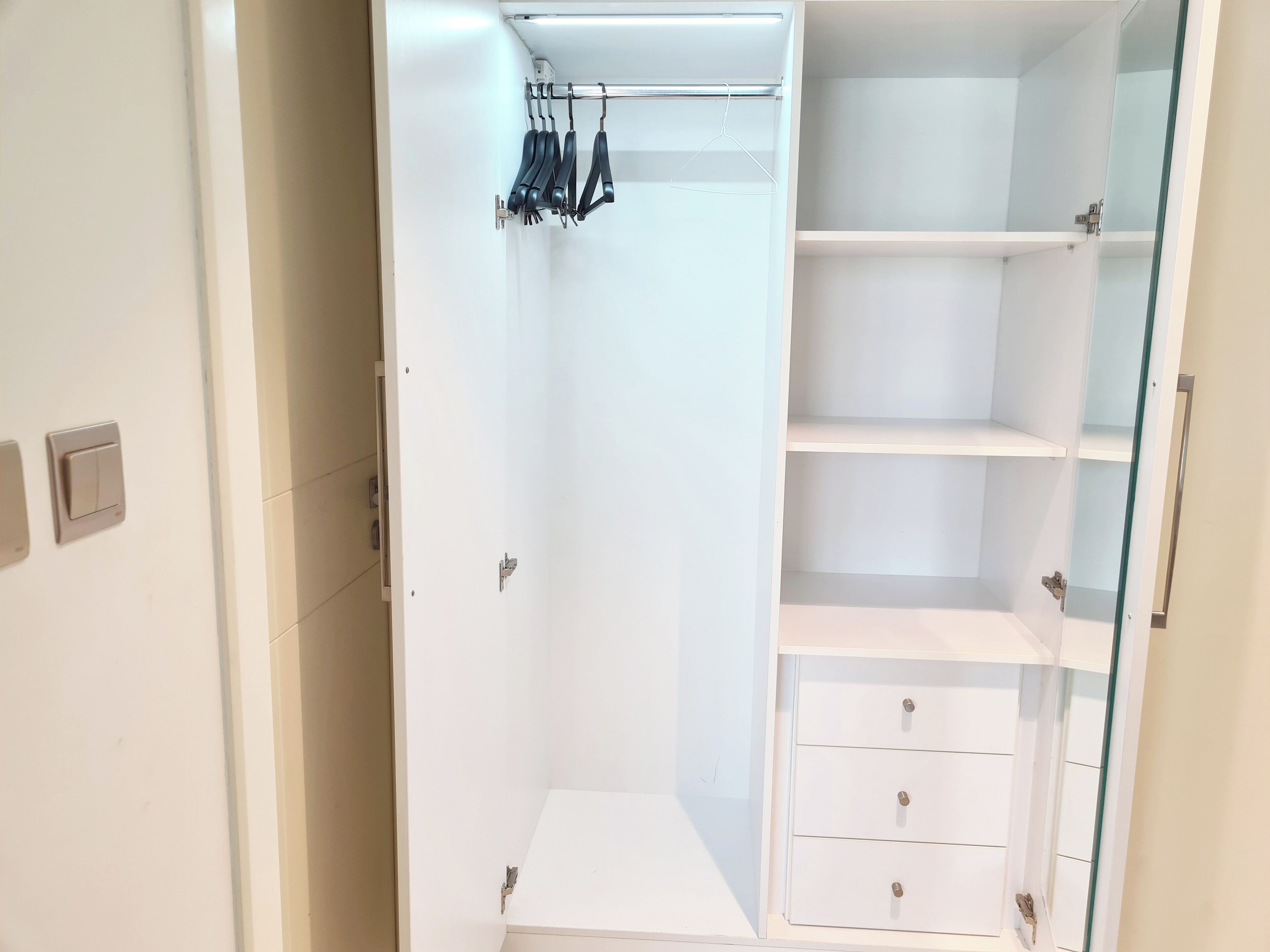 Family Apartment, Balcony, Beach View | Bahagian dalam