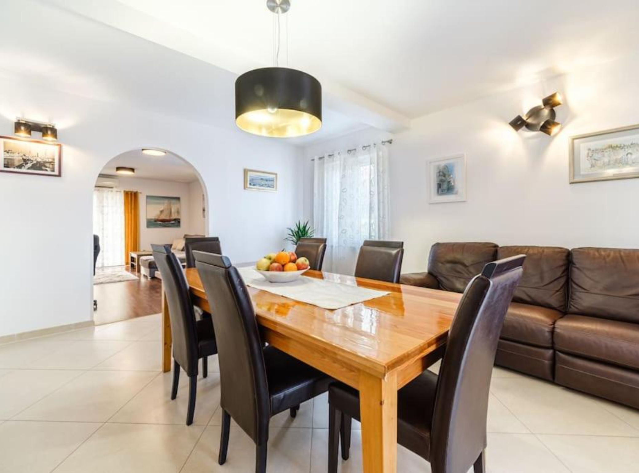 Apartment (Three Bedroom Apartment with Sea View) | Esszimmer